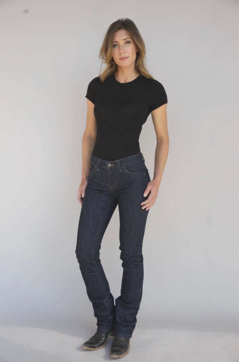 Kimes shops Ranch Womens Betty Mid Rise Jeans Dark Denim 12/34 seen on Yellowstone