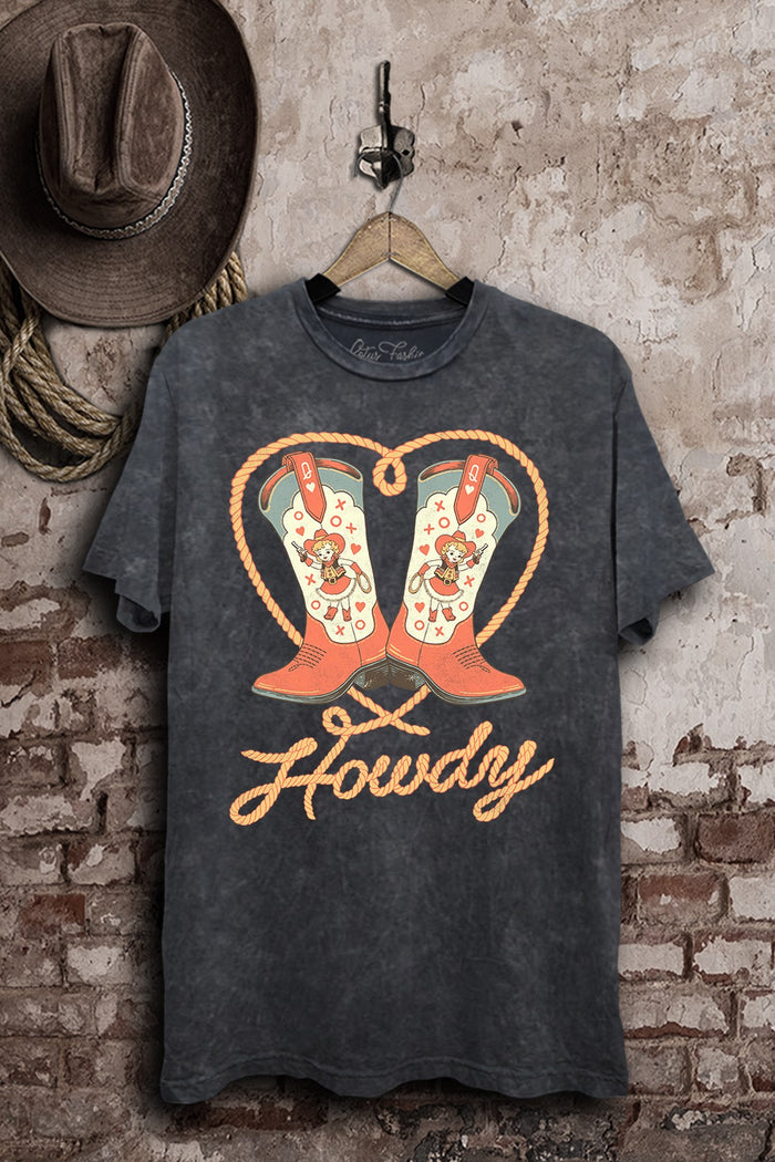 Howdy Boots Cowgirl XOXO Graphic Tee - Vintage Black