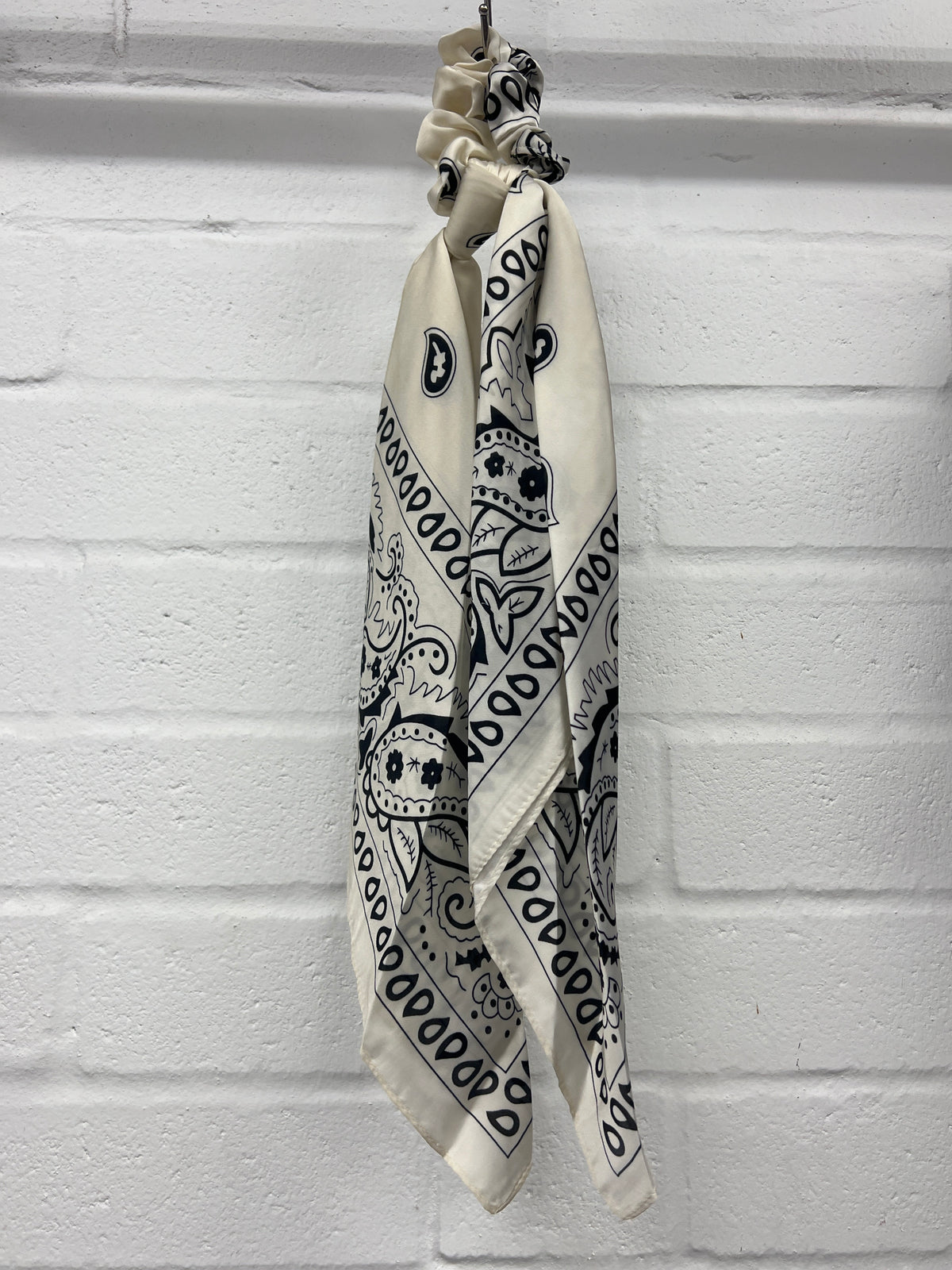 Scarf With Matching Scrunchie- Cream Paisley