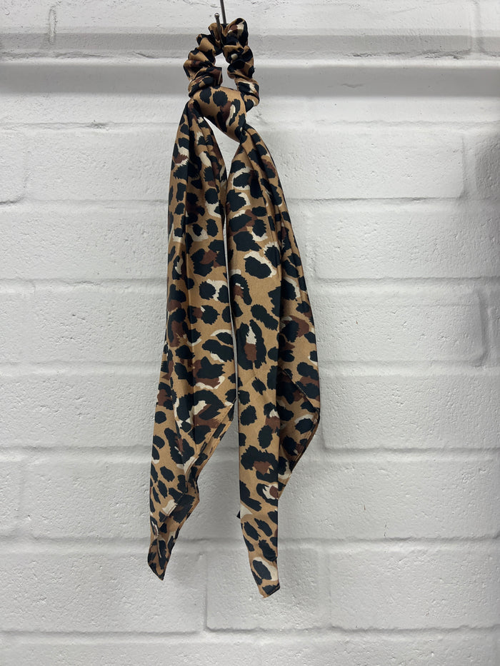 Scarf With Matching Scrunchie - Leopard