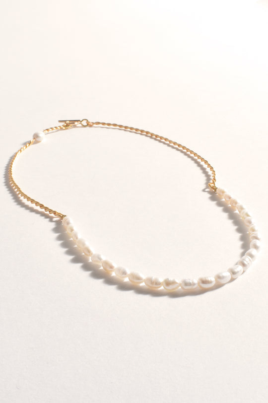 Necklace - Fine Pearl Front Chain