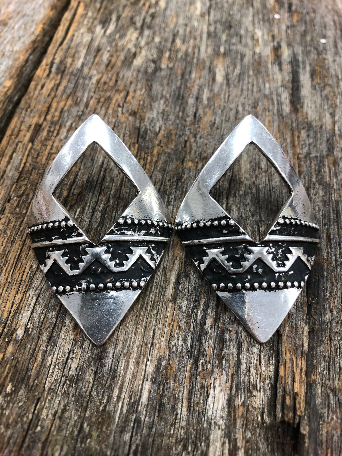 Kia - Aztec Diamond Earring