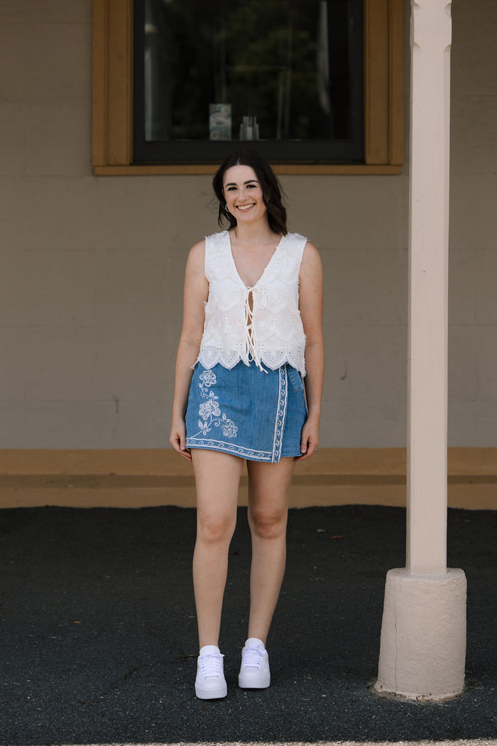 Sadie Mini Skort - Light Wash Denim