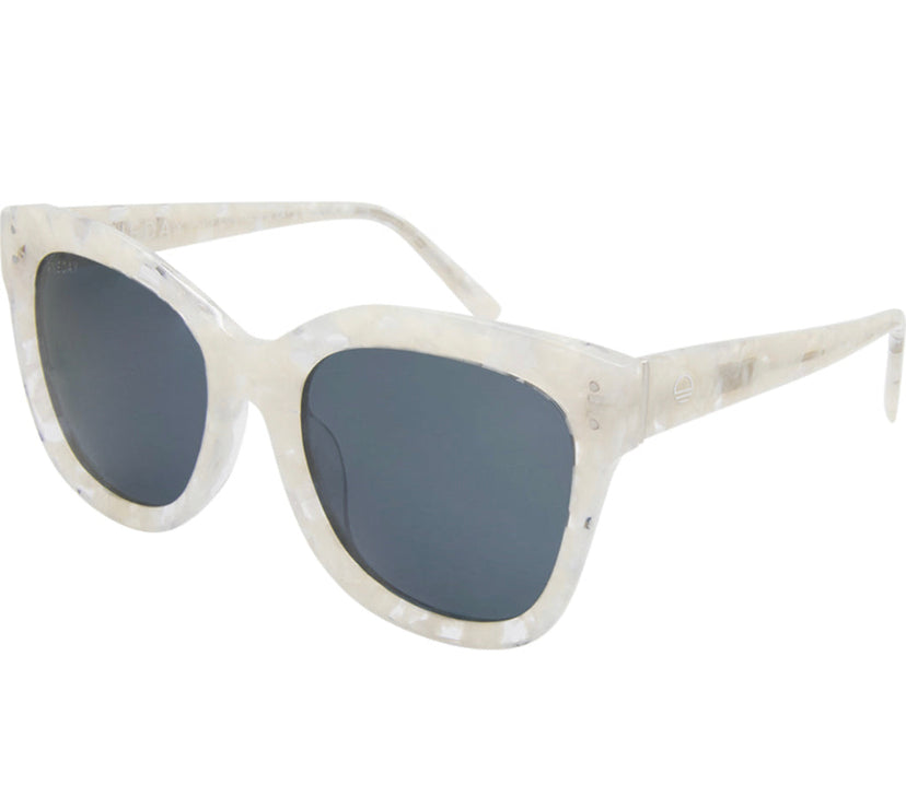 The Duchess Sunglasses - White Smoke